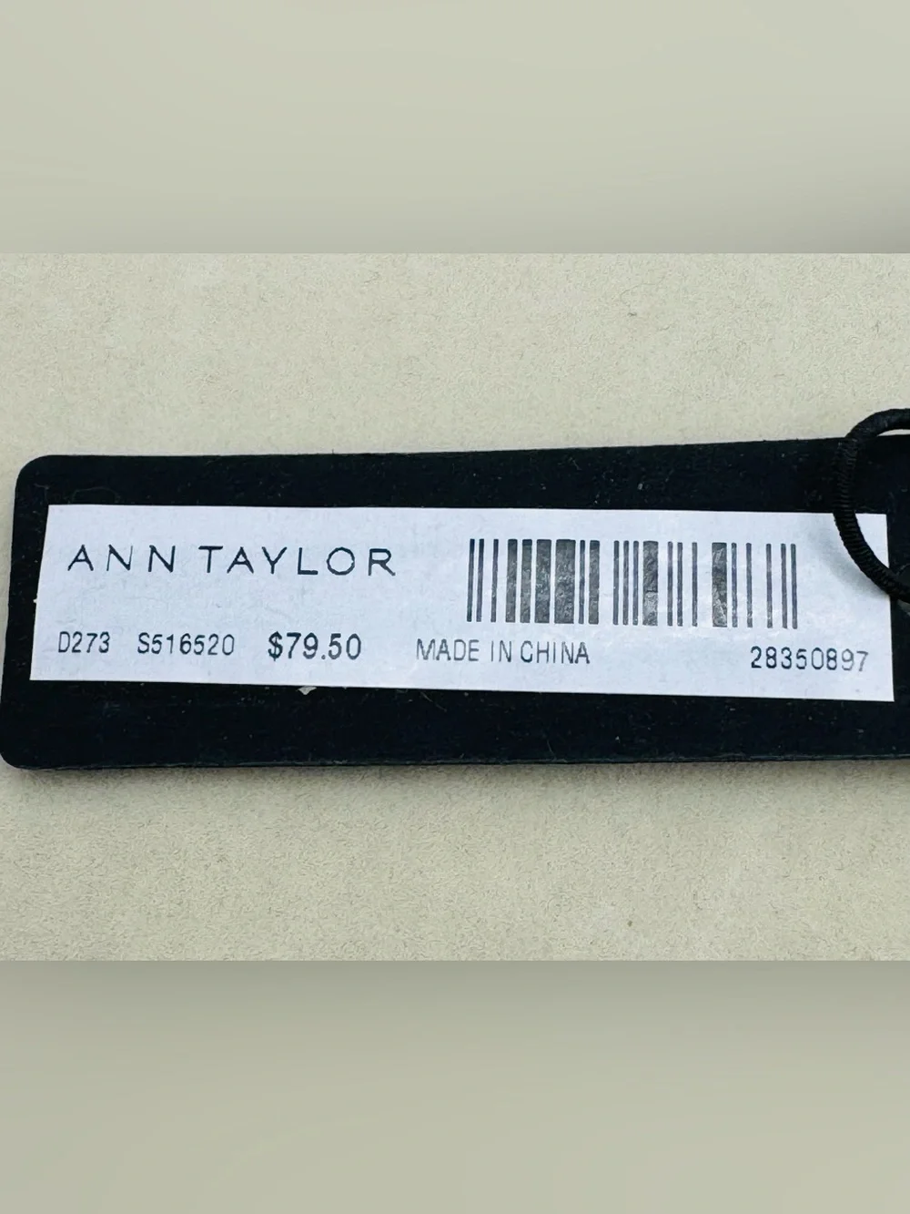 Ann Taylor Gold Tone Chain Link Necklace with Black Textured Oval Rings NWT